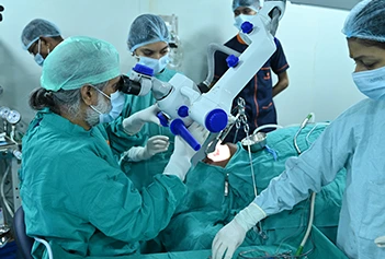 Zeiss microscope used in surgery